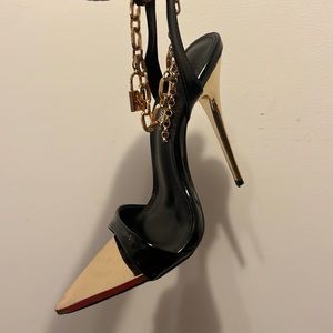 Public desire never worn outside